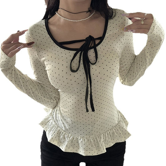 Damen nan tailliertes Longsleeve mit Rüschensaum, Tunnelzug und feinem Punktmuster EB