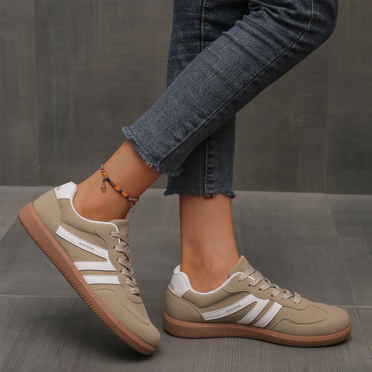 Damen Retro-Sneaker mit Veloursleder-Optik, gepolstertem Komfortfußbett und profilierter Gummilaufsohle EB