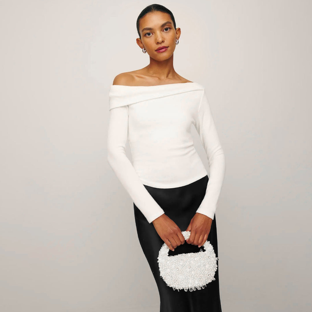Damen Elegantes Langarmoberteil mit schrägem Ausschnitt und figurbetontem Schnitt EB