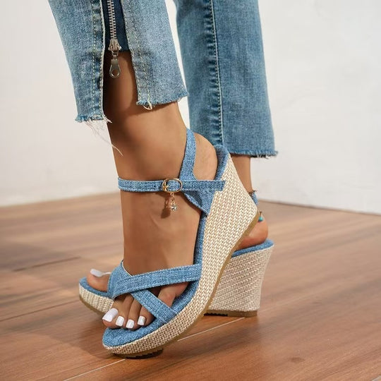 Damen Wedge-Sandaletten mit geflochtenem Absatz und modischem Riemen-EB