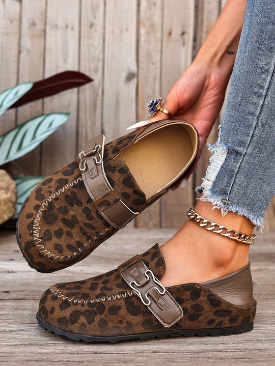 Damen Mokassin-Slipper aus Veloursleder mit dekorativer Metall-Schnalle EB