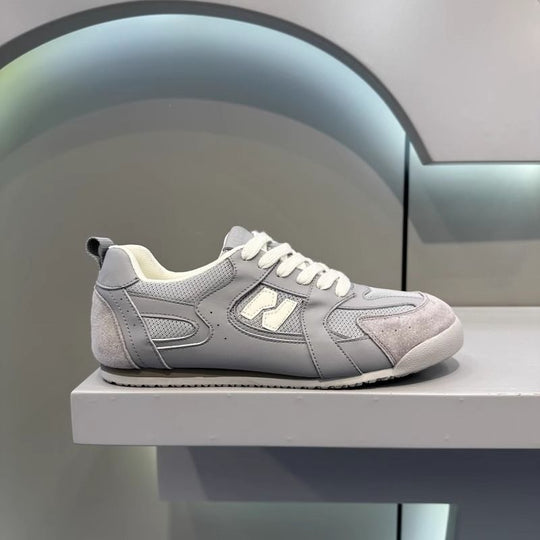 Damen Sportliche Sneakers mit atmungsaktiver Mesh-Oberfläche und flexiblem Sohlenprofil EB
