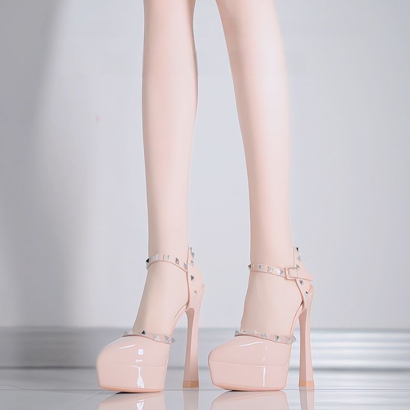 Damen Plateau High Heels mit spitzen Metallakzenten EB