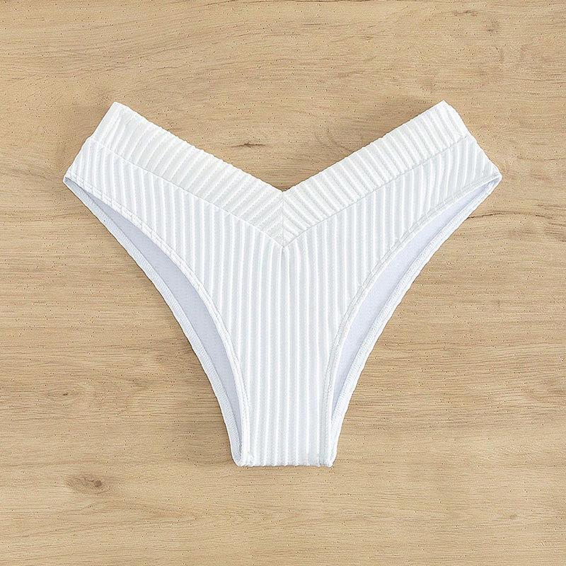 Damen Hoch geschnittener Bikinislip mit modischem V-Design EB