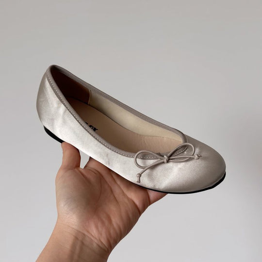 Damen Ballerinas aus satinierter Struktur mit dekorativem Schleifendetail EB