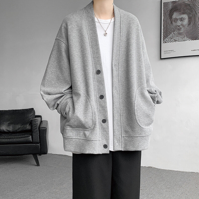 Herren nan oversized Strickcardigan mit V-Ausschnitt, aufgesetzten Rundtaschen und lässiger Drop-Shoulder-Silhouette EB