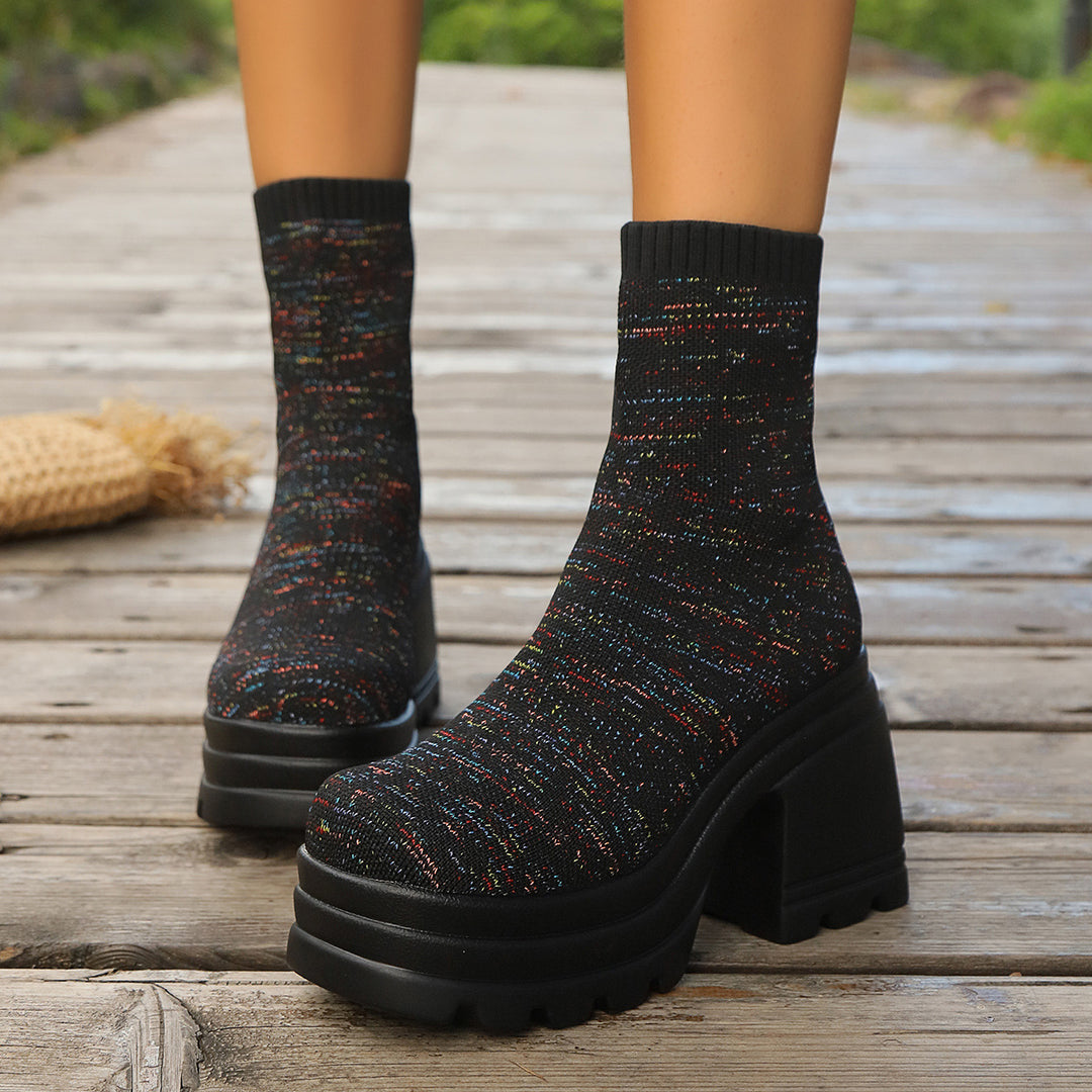 Damen Strick-Stiefeletten mit farbenfrohem Akzent und robustem Blockabsatz EB