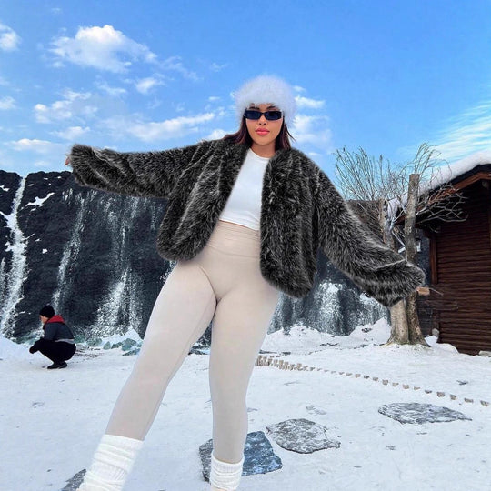 Damen Trendige und flauschige Kunstpelzjacke EB