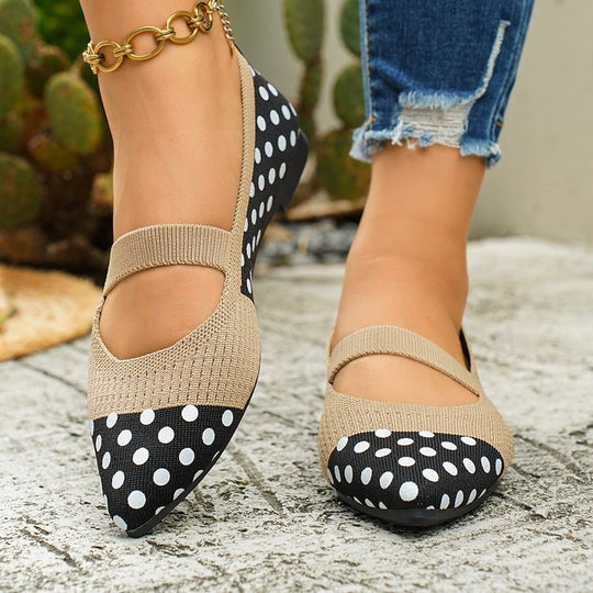 Damen Modische Ballerinas mit Punkten und elegantem Riemendesign EB