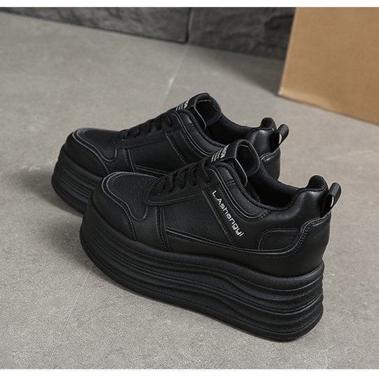 Damen Hochmodische Plateau Sneakers mit eleganter Silhouette EB