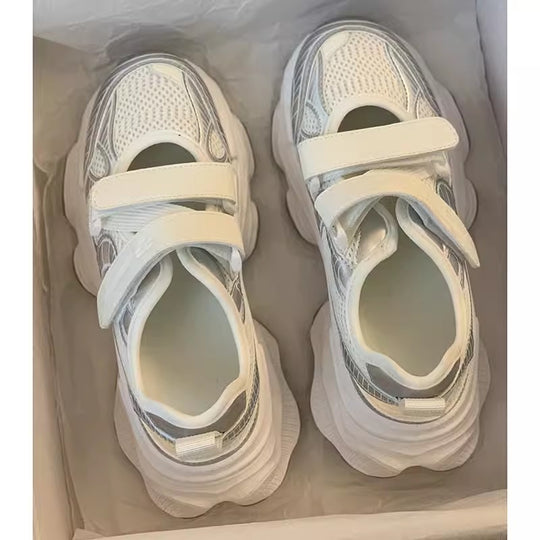 Damen Sportliche Sneakers mit atmungsaktiven Netz-Strukturen und verstellbaren Riemen EB