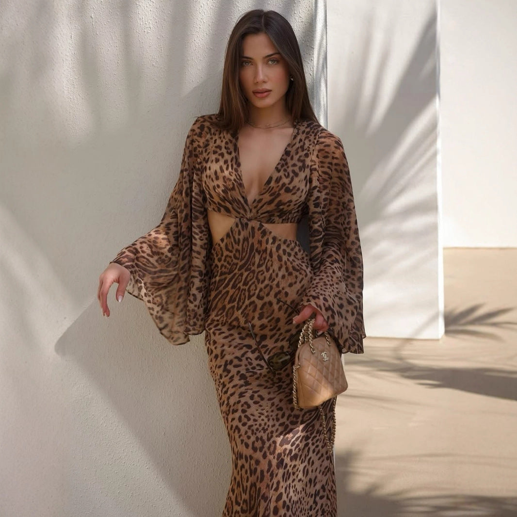 Damen Maxi-Kleid mit tiefem Rückenausschnitt und faszinierendem Animal-Print EB