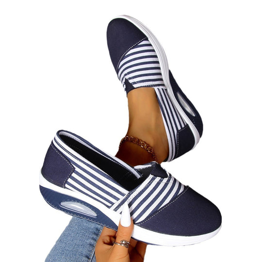 Damen Bequeme Slip-On Sneakers mit atmungsaktiver Obermaterialstruktur EB