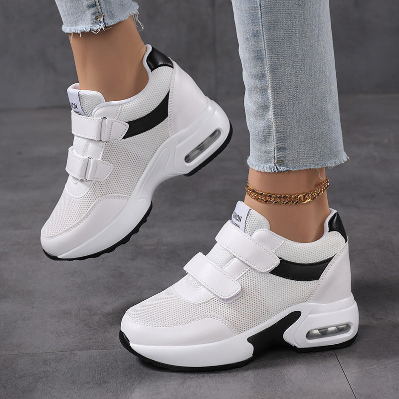 Damen Sportliche Sneakers mit praktischen Klettverschlüssen und dämpfendem Fußbett EB