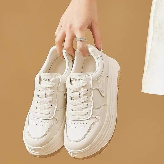 Damen Sneakers mit hoch, dämpfender Plattform und sportlichem Design EB