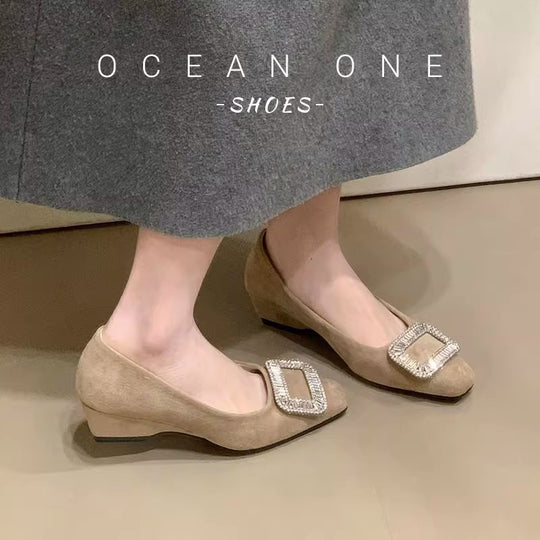 Damen elegante Ballerinas mit schimmerndem Schmuckdetail EB