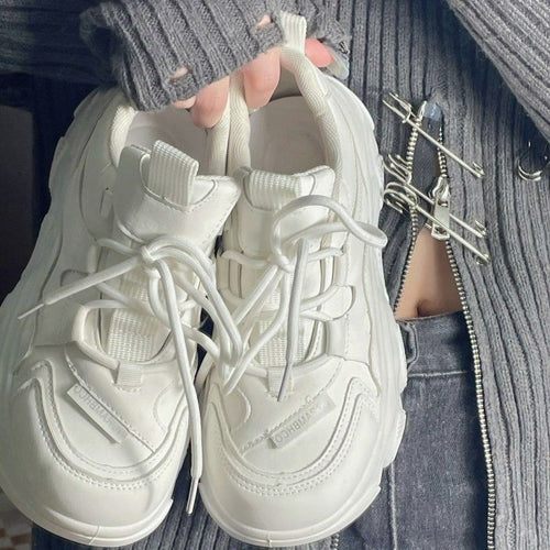 Damen Sportliche Sneakers mit zehenverstärkendem Design und atmungsaktiver Oberflächenstruktur EB