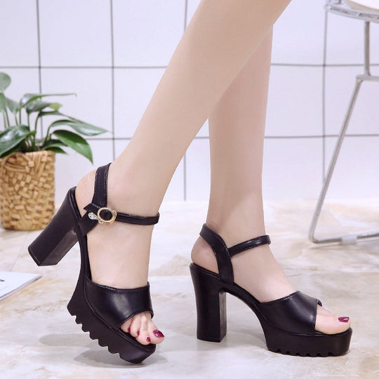 Damen modische Plateau-Sandalen mit elegantem Riemendesign EB