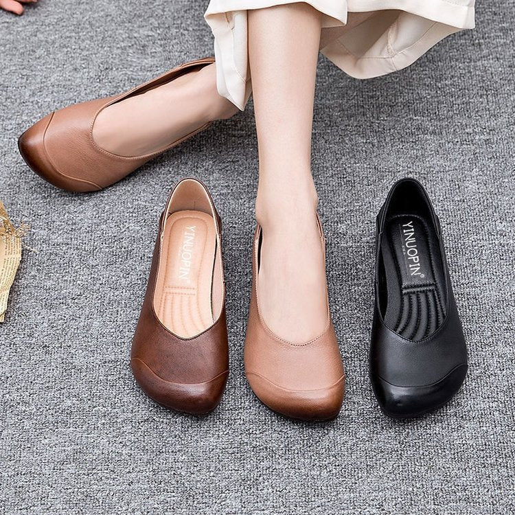 Damen bequeme Slipper mit halbhohem Absatz und eleganter Form EB