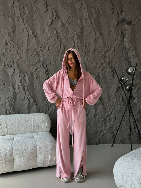 Damen Cropped Kapuzenjacke mit Kordelzug und weitem Split-Hose Lounge-Set Eichborn Berlin