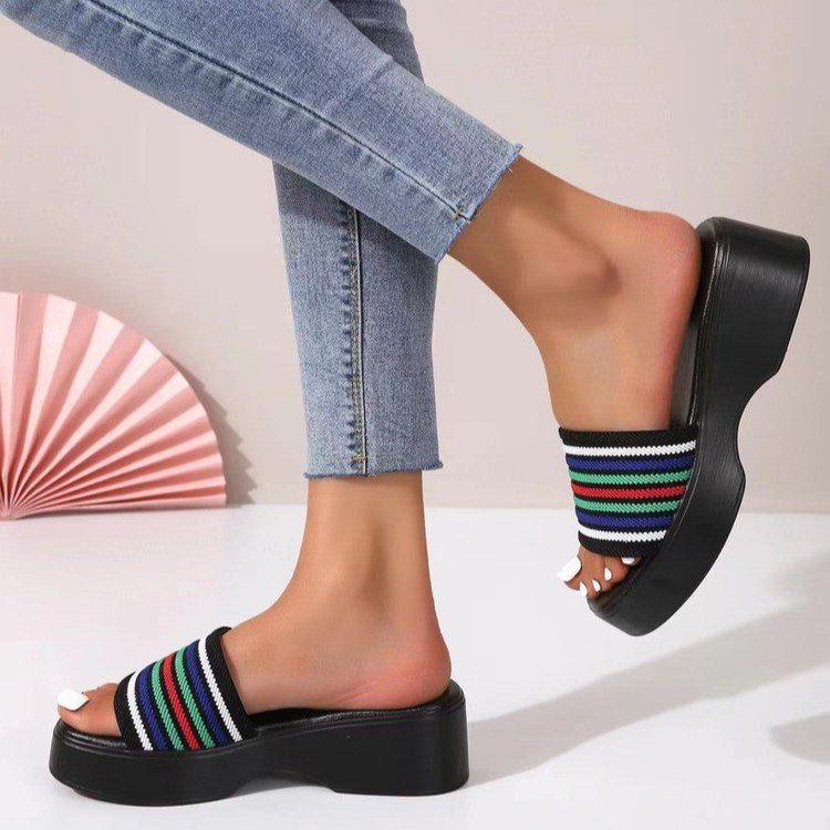 Damen Komfortable Wedge-Pantoletten mit breitem Riemendesign und anatomischem Fußbett EB