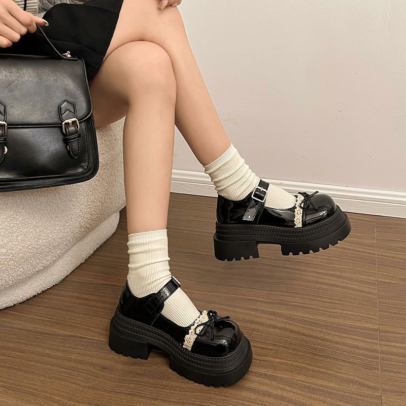 Damen Chunky Mary-Jane Plateauschuhe mit Riemen, Zierschleife und Spitzenbesatz EB