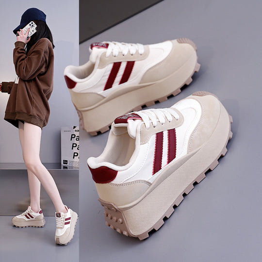 Damen Plateausneaker mit moderner Designästhetik und hohem Tragekomfort EB