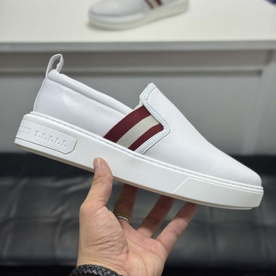 Damen Sportliche Slip-On Sneaker mit elastischen Einsätzen EB