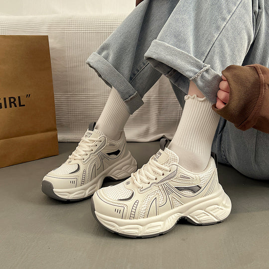 Damen Sportliche Sneakers mit atmungsaktiven Mesh-Einsätzen und stoßdämpfender Sohle EB