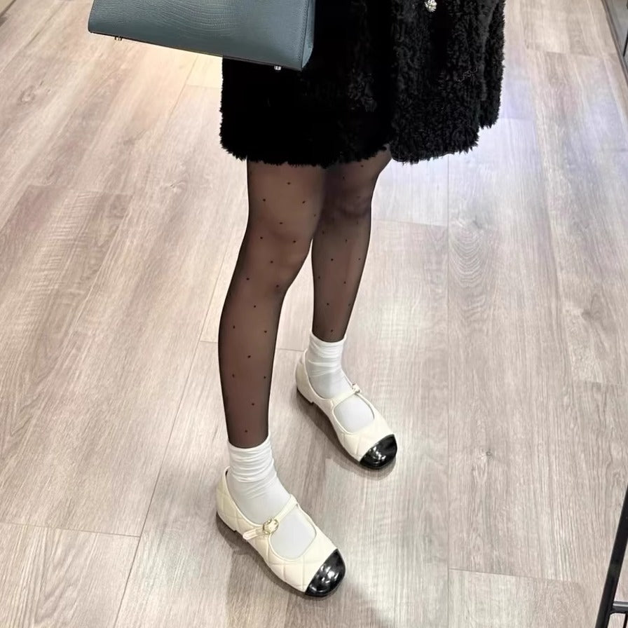 Damen Ballerinas mit verstellbarem Riemen und elegantem Kettenakzent EB