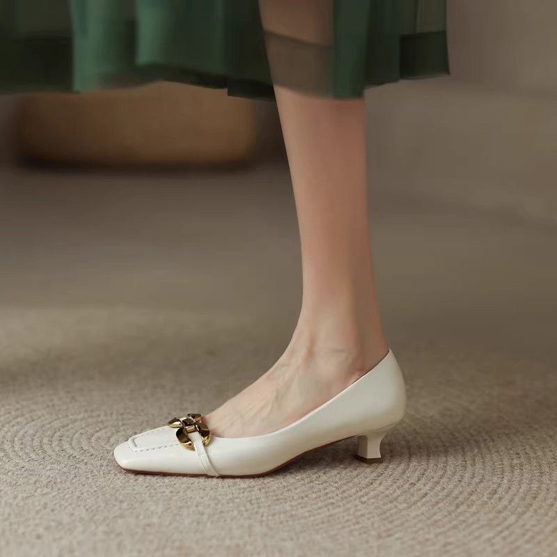 Damen Ballerinas mit elegantem Kettenakzent EB