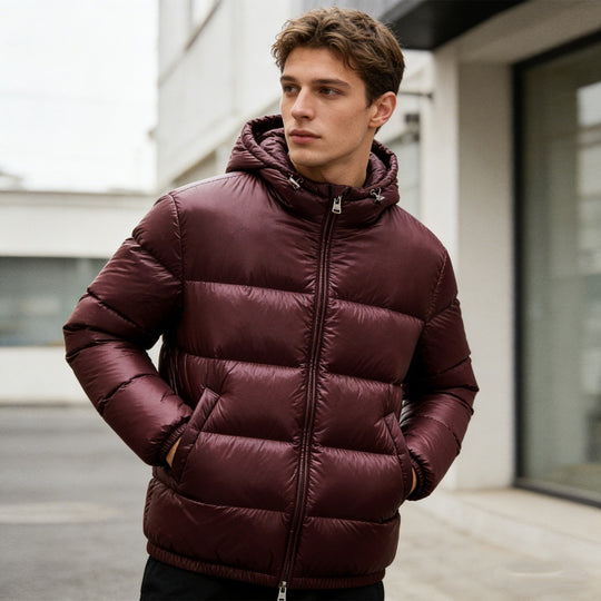 Herren nan steppte Kapuzenjacke mit glänzender Oberfläche, warmer Synthetikfüllung und Zweiwege-Reißverschluss EB