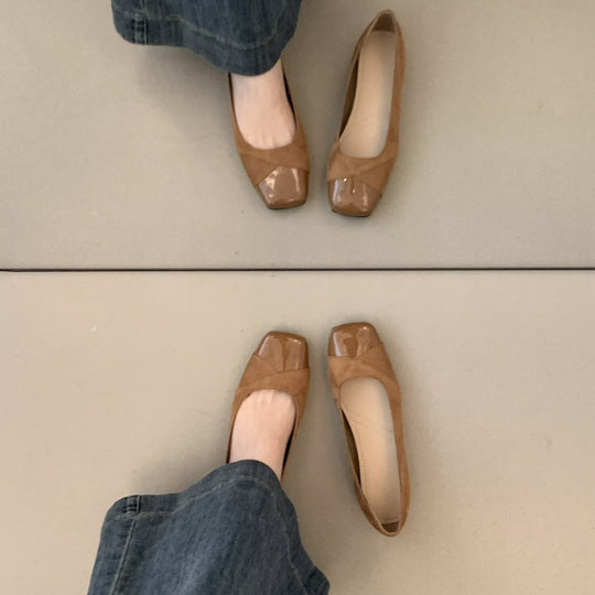 Damen Komfortable Ballerinas aus hochwertigem Wildleder mit eleganter Lackspitze EB