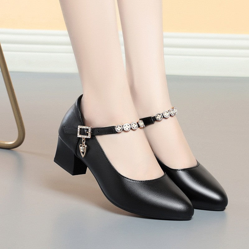 Damen elegante Pumps mit modischer Riemchenverzierung und bequemem Blockabsatz EB