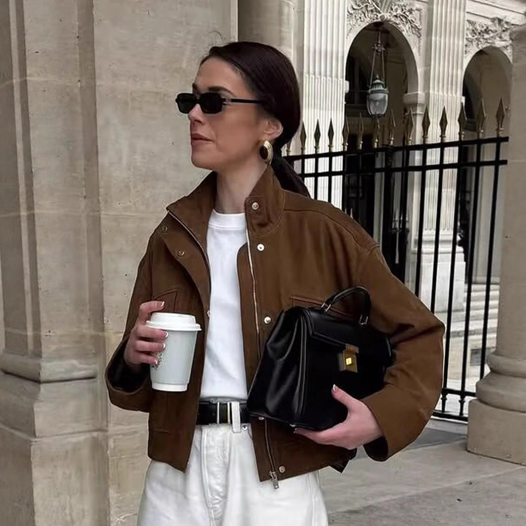 Damen zeitgemäße Relaxed-Fit Jacke mit aufgesetzten Taschen und Stehkragen EB
