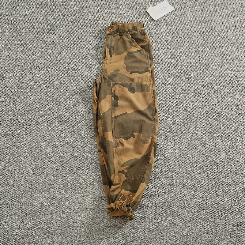 Herren Cargohose im stylischen Camouflage-Design mit elastischem Bund und praktischen Taschen EB