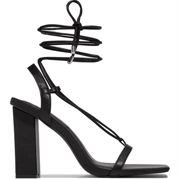 Damen Hochhackige Sandalen mit eleganten Riemen und verstellbarem Knöchelriemen EB