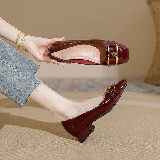 Damen Ballerinas mit eleganter Schnallenapplikation und komfortablem Blockabsatz EB