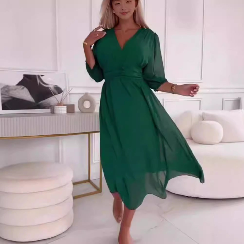 Damen Maxikleid mit elegantem V-Ausschnitt und raffiniertem Faltenwurf EB