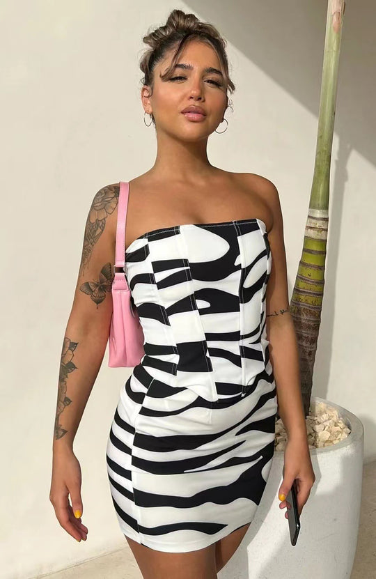 Damen Mini-Kleid mit strukturiertem Zebra-Muster und schmalem Schnitt EB