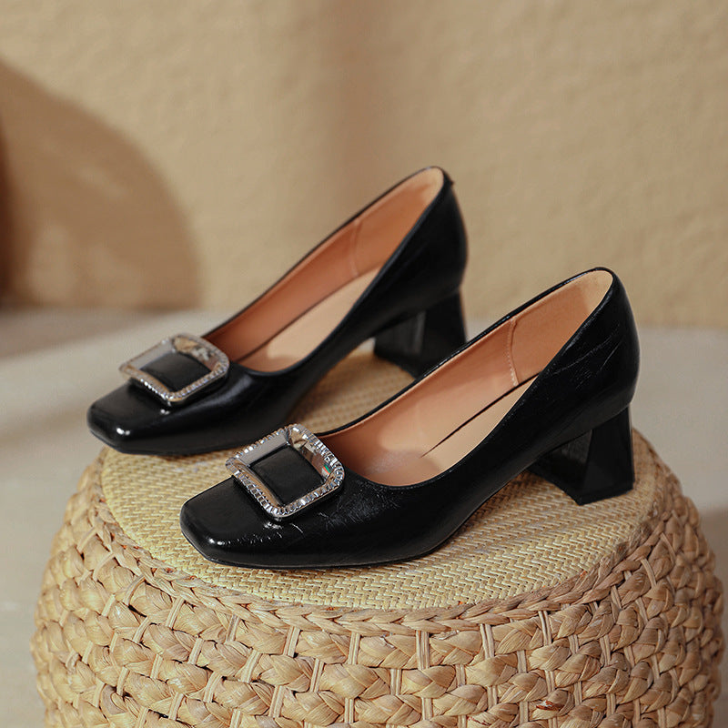 Damen eleganter Blockabsatz-Pumps mit funkelndem Schmuckdetail EB
