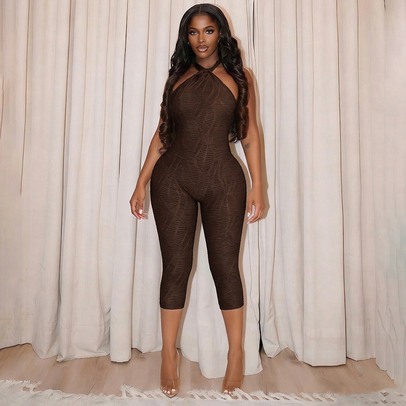 Damen Figurbetonter Jumpsuit mit Halterneck und raffinierter Textur EB