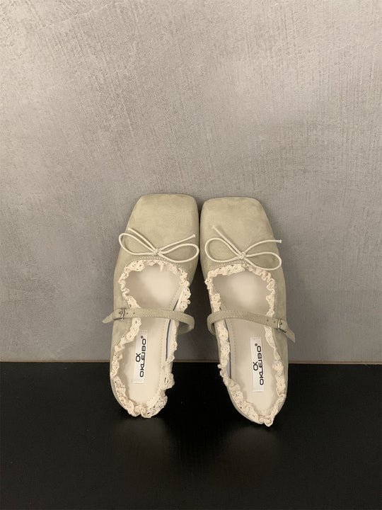 Damen elegante Ballerinas mit zartem Riemchen und Spitzenbesatz EB