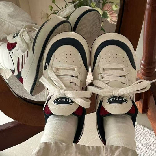 Damen Sportliche Sneakers mit atmungsaktiver Mesh-Oberfläche und dämpfendem Sohlenprofil EB