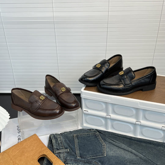 Damen Elegante Mokassins aus hochwertigem Leder mit dekorativem Schnallenverschluss EB
