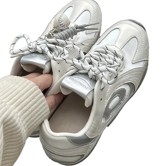 Damen sportliche Sneakers mit innovativem dämpfenden Sohlenprofil EB