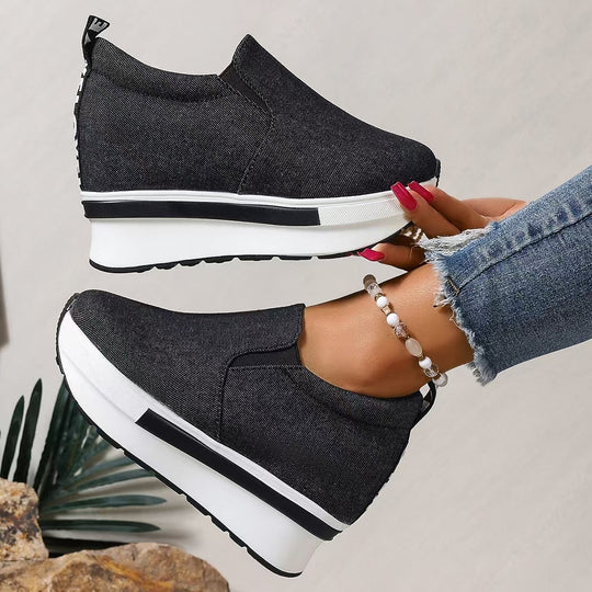 Damen Komfortable Slip-On Sneakers mit ergonomischem Fußbett und modischem Design EB