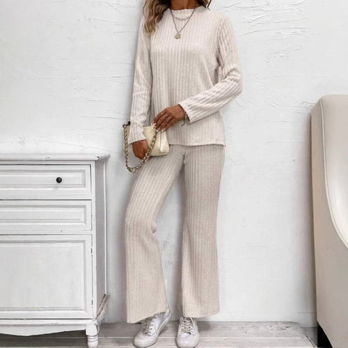 Damen Strickanzug mit attraktiven Rippen-Design und lässiger Passform EB