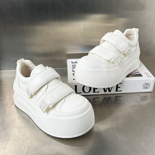 Damen Sneakers mit praktischem Klettverschluss und trendiger Plateausohle EB