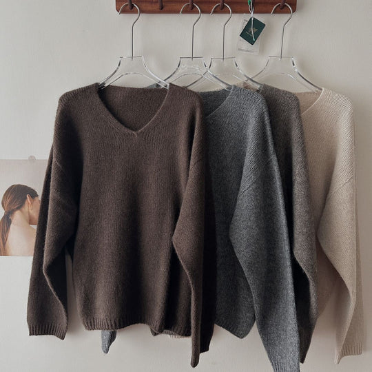 Femme Luxuriöser V-Ausschnitt Pullover EB